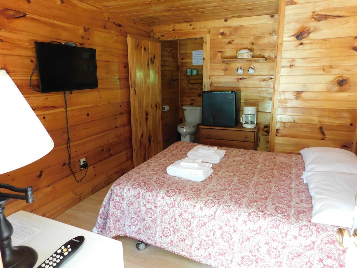 Pine Crest Motel & Cabins Barton Eksteriør bilde